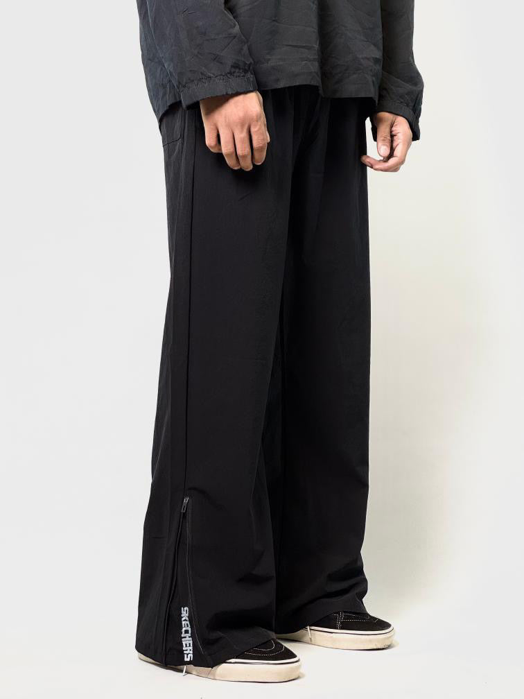 Skechers Oversized Tech-Fit Track Pants – Black